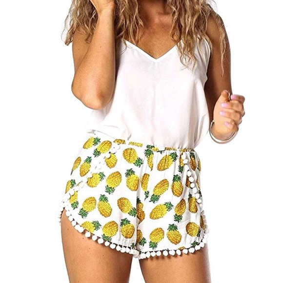 Pants - ⛄️NEW Pineapple Print Pom Pom Shorts